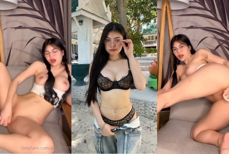 [amam7078] xxxโอลี่แฟน น้องแอม Amam7078 สาวแว่นหมวยน่ารักนมสวยเล่นเสียวช่วยตัวหน้ากล้อง จับดิลโด้อันใหญ่แหย่หีรัวๆจนร้องครางอย่างดังเลย